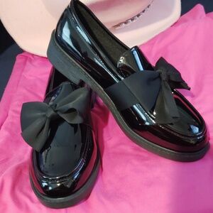 Black Patent Leather Loafers with Bow